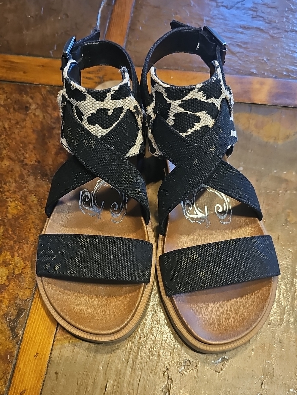 Very G Black Sandals with Leopard-Print Accents